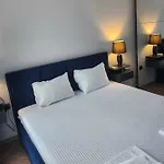 на център 公寓 普里莫尔斯科