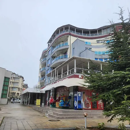 на център Apartament